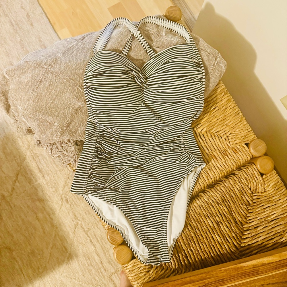 Niptuck Swim One piece swimsuit size 6
